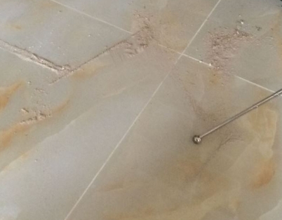 荔湾瓷砖空鼓维修公司分享粘合剂选择不当在瓷砖铺贴过程中可能导致以下问题