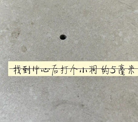 荔湾瓷砖空鼓维修公司专业解答在瓷砖铺贴过程中，如果砂料搅拌不均匀，将会带来以下问题